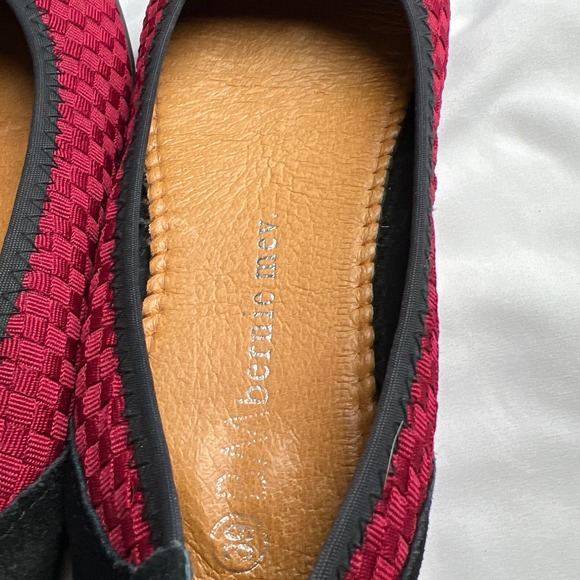 bernie Mev. Slip On Shoes, Size 8 to 8.5 - Picture 9 of 12